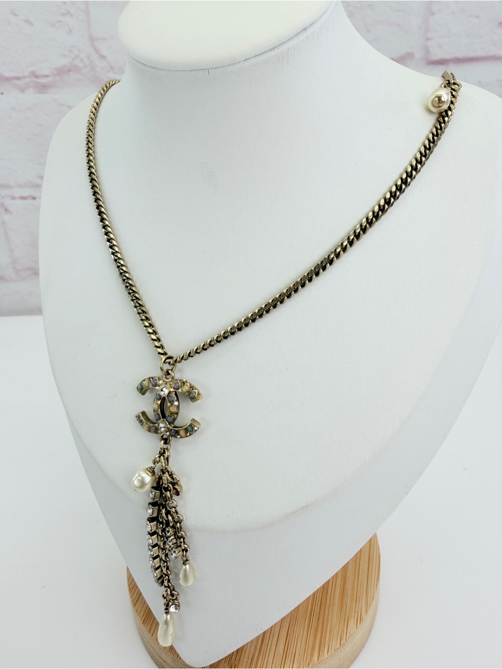 Chanel Classic Gold CC Iridescent Bead Pearl Dangle Chain Necklace